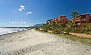 Estepona for sale: Frontline beach Penthouse appartement te koop, New Golden Mile, Marbella - Estepona 4