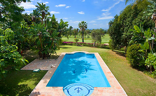 Frontline golf villa te koop, eerste lijn golf, Nueva Andalucia, Marbella