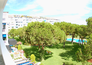 Dubbel appartment te koop in Playas del Duque – Beachfront Puerto Banus – Marbella