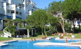 Beachside appartement te koop in Playas del Duque, Puerto Banus, Marbella 10