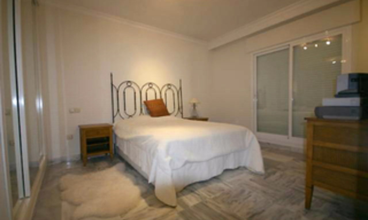 Appartementen te koop op wandelafstand van Puerto Banus - Nueva Andalucia - Marbella 11