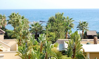 Luxe beachfront appartement te koop in Puerto Banus - Marbella 7