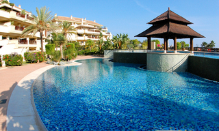 Luxe beachfront appartement te koop in Puerto Banus - Marbella 25