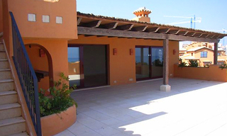Beachfront luxe penthouse appartement te koop, New Golden Mile, Marbella - Estepona 4