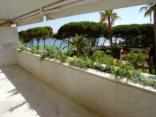 Marbella for sale: Luxe appartement te koop, seafront Golden Mile - Marbella centrum