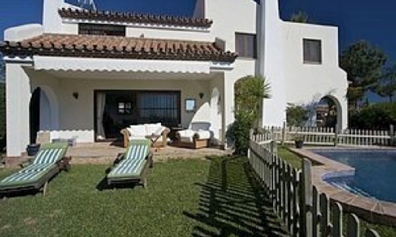 Estepona for sale: Bargain vrijstaande villa te koop in Estepona, Costa del Sol 0