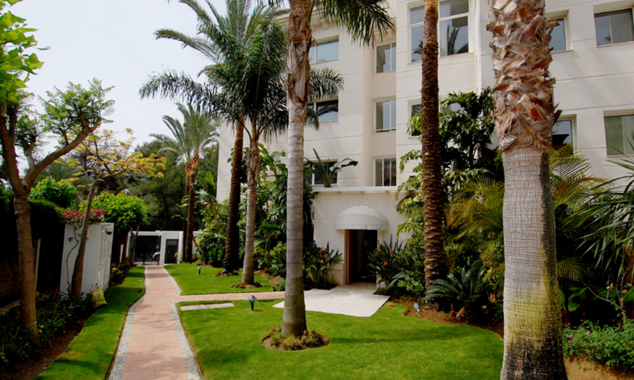 Marbella Golden Mile for sale: Luxe appartement te koop Gouden Mijl 12