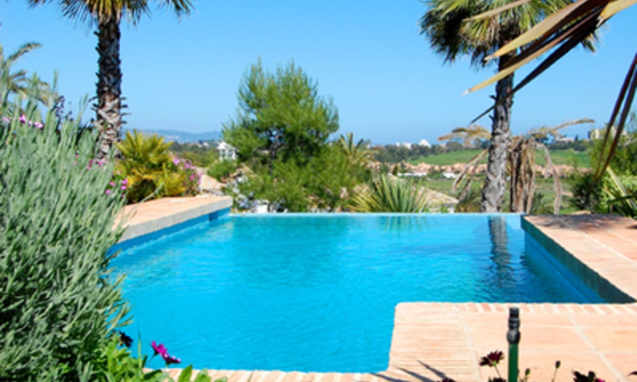 Nieuwe villa in een gated resort te koop in het gebied van Marbella - Benahavis 5