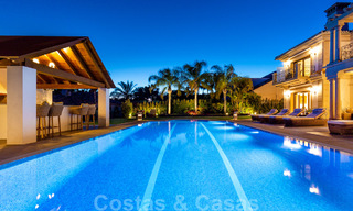 Luxe villa te koop met open zeezicht in Sierra Blanca, Marbella 22221 