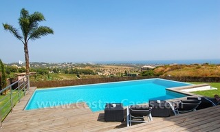 Spoedverkoop - Moderne nieuwe villa te koop op een exclusief golfresort tussen Marbella, Benahavis en Estepona 6