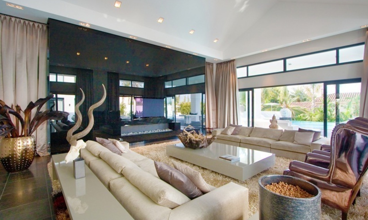 Nieuwe luxueuze moderne villa te koop exclusieve beachside urbanisatie Los Monteros Playa - Marbella 11