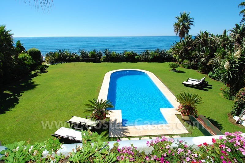 Exclusieve frontline beach villa te koop, Marbella - Estepona