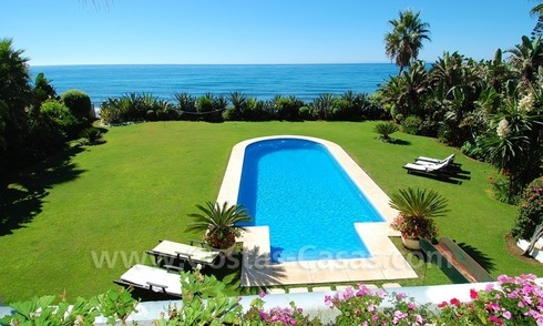 Exclusieve frontline beach villa te koop, Marbella - Estepona 