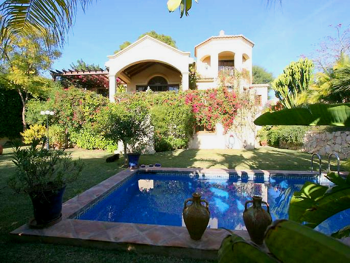Villa te koop, El Rosario, Oost Marbella