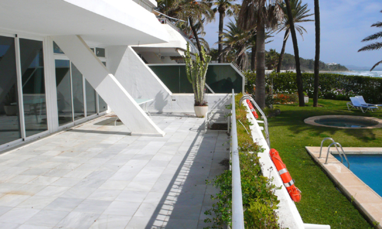 Beachfront, eerstelijnstrand appartement te koop, Golden Mile Gouden Mijl, Marbella - Puerto Banus 3
