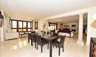 Los Monteros Playa - Marbella: Exclusief Beachfront penthouse appartement te koop 16