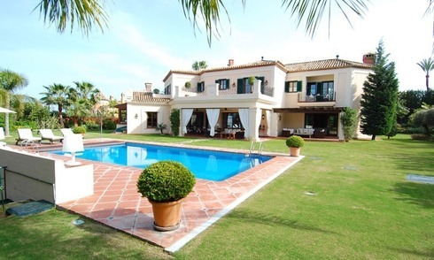 Elegante exclusieve villa te koop in Puerto Banus te Marbella 