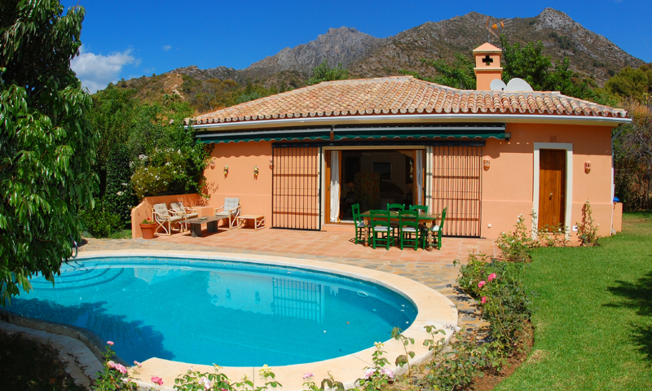 Villa te koop in Cascada de Camojan, Golden Mile, Marbella 25