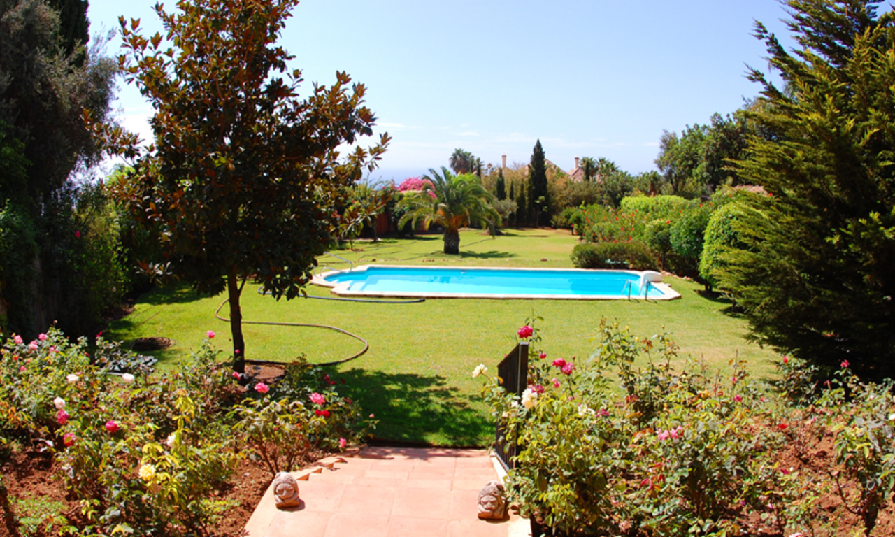 Villa te koop in Cascada de Camojan, Golden Mile, Marbella 4