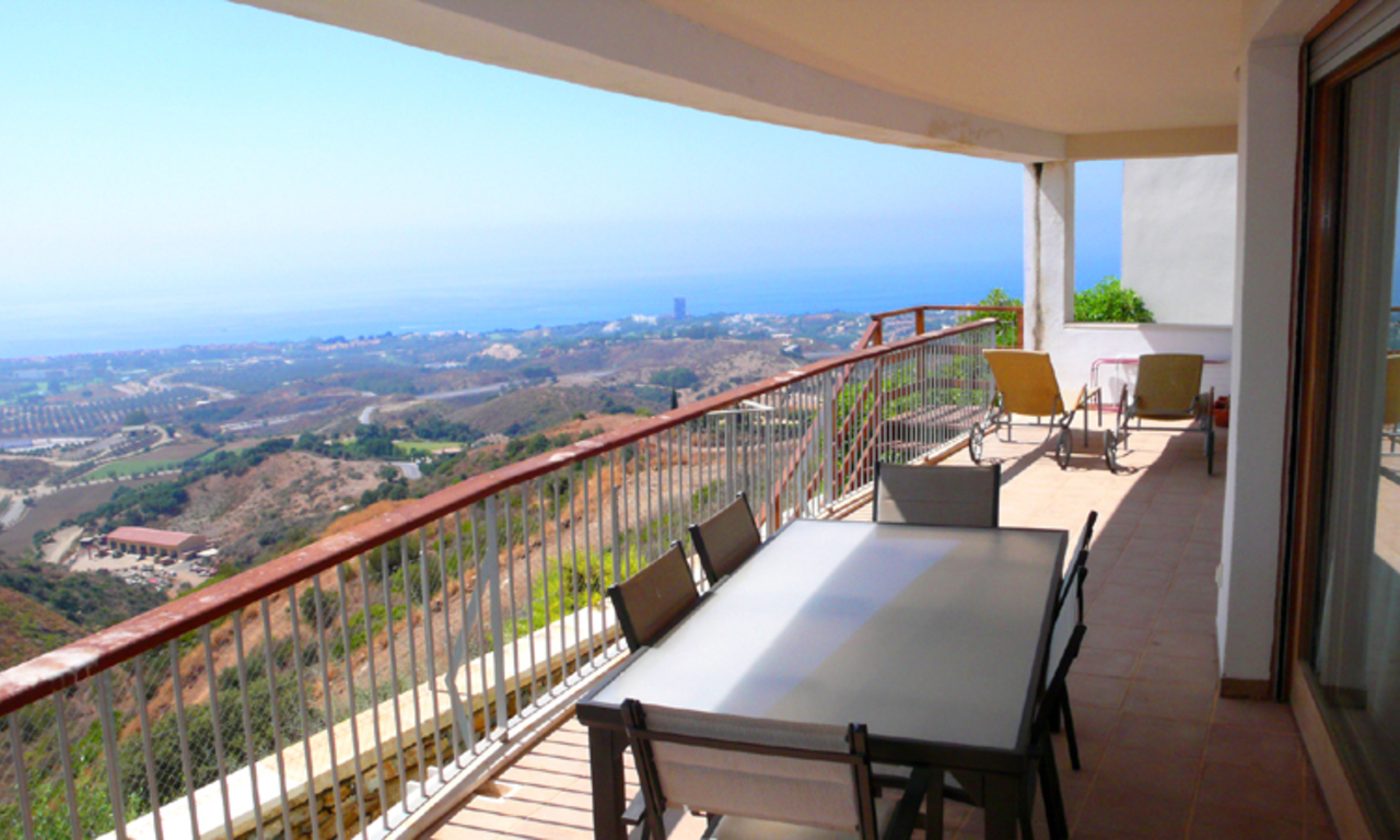 Moderne luxe appartementen en penthouses te koop in Marbella oost met zeezicht 2