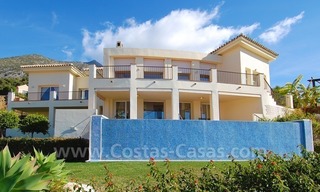Luxe villa in moderne stijl te koop in Marbella 1