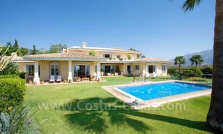 Exclusieve villa te koop, prestigieuze urbanisatie, Marbella – Benahavis, met een spectaculair panoramisch uitzicht 4