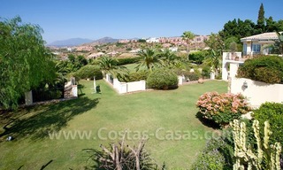 Exclusieve villa te koop, prestigieuze urbanisatie, Marbella – Benahavis, met een spectaculair panoramisch uitzicht 13