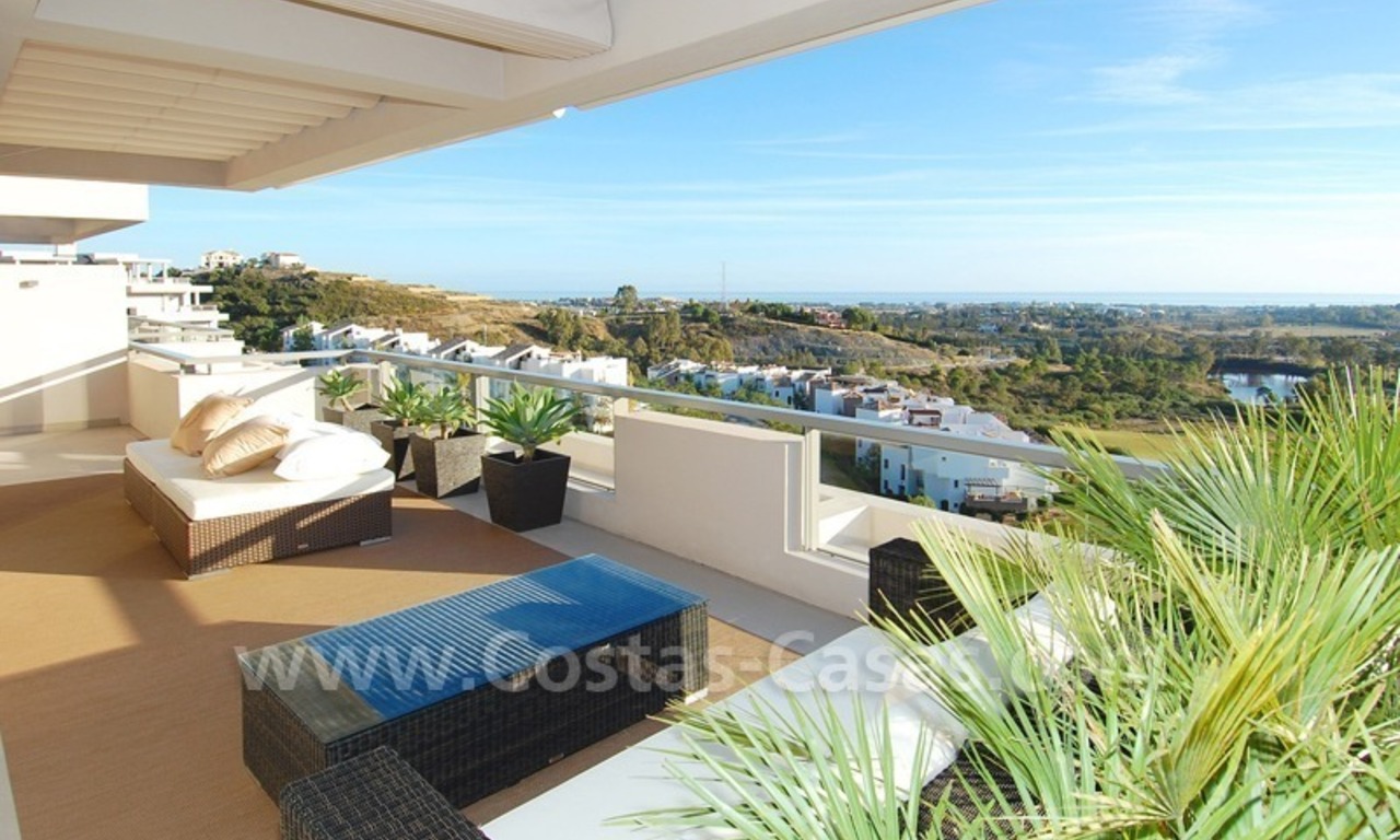Moderne luxe golf appartementen te koop met zeezicht in het gebied van Marbella - Benahavis 8