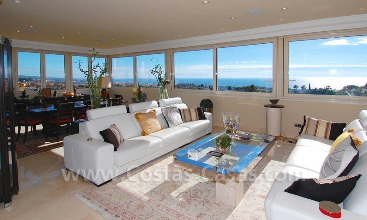 Luxe penthouse appartement te koop in Sierra Blanca, Marbella 0