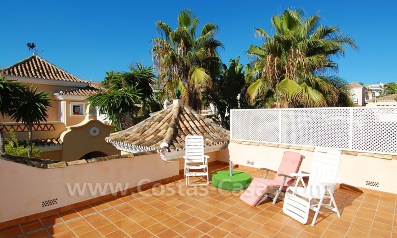 Beachside Villa te koop nabij het strand in Marbella 4