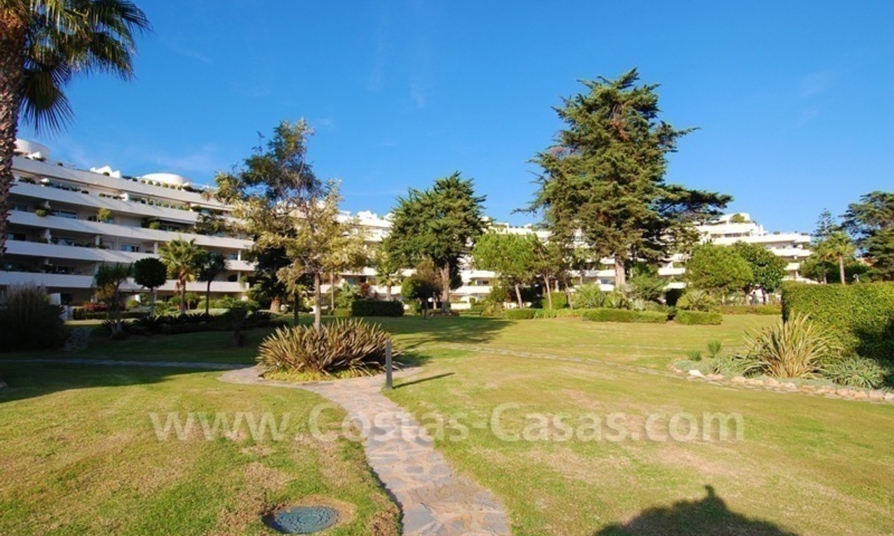 Beachfront apppartementen en penthouses te koop, eerstelijnstrand complex, New Golden Mile, Marbella - Estepona 25