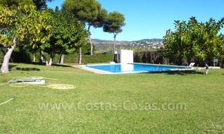 Beachside villa te koop, dichtbij het strand, Los Monteros - Marbella 15