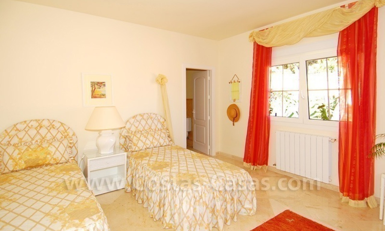 Prachtige luxe villa te koop in oost Marbella 16