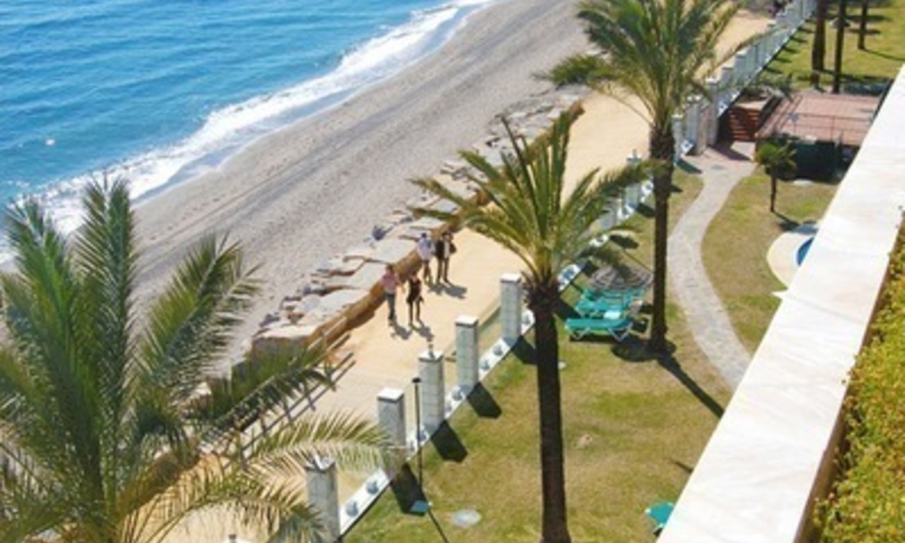 Beachfront modern appartement te koop, Golden Mile, Marbella 22
