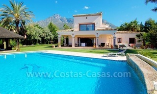 Opportuniteit! Luxe villa te koop in Sierra Blanca te Marbella 7