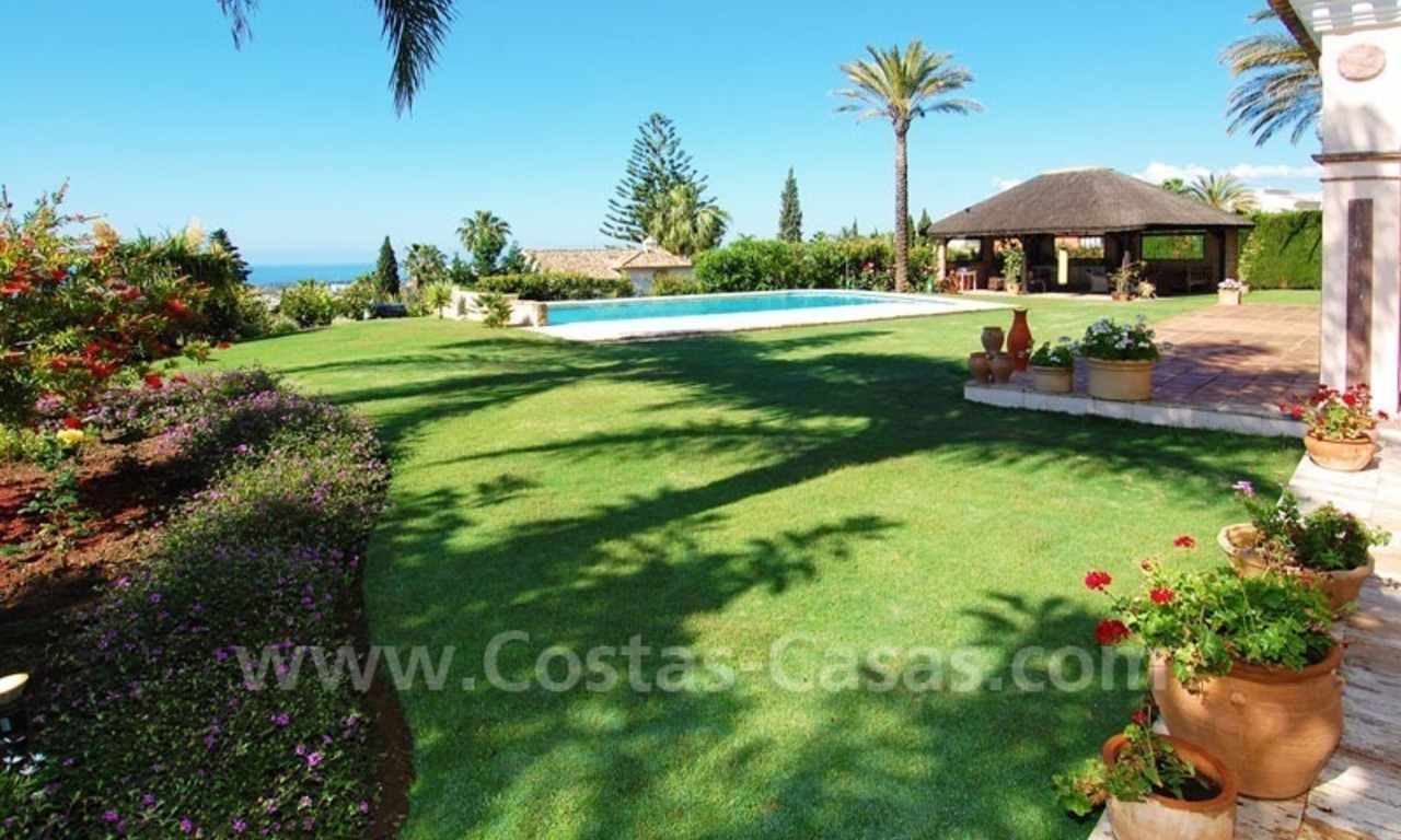 Opportuniteit! Luxe villa te koop in Sierra Blanca te Marbella 11