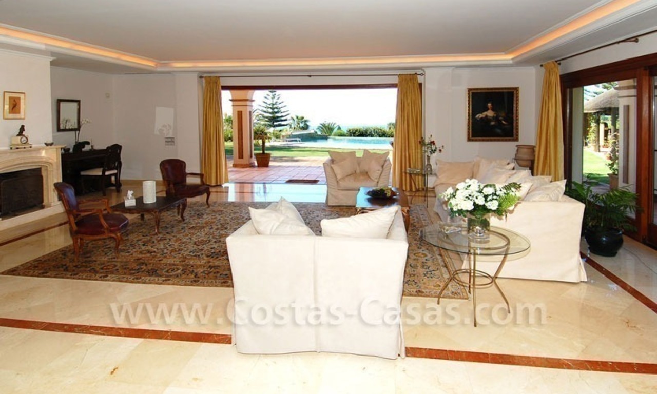 Opportuniteit! Luxe villa te koop in Sierra Blanca te Marbella 18