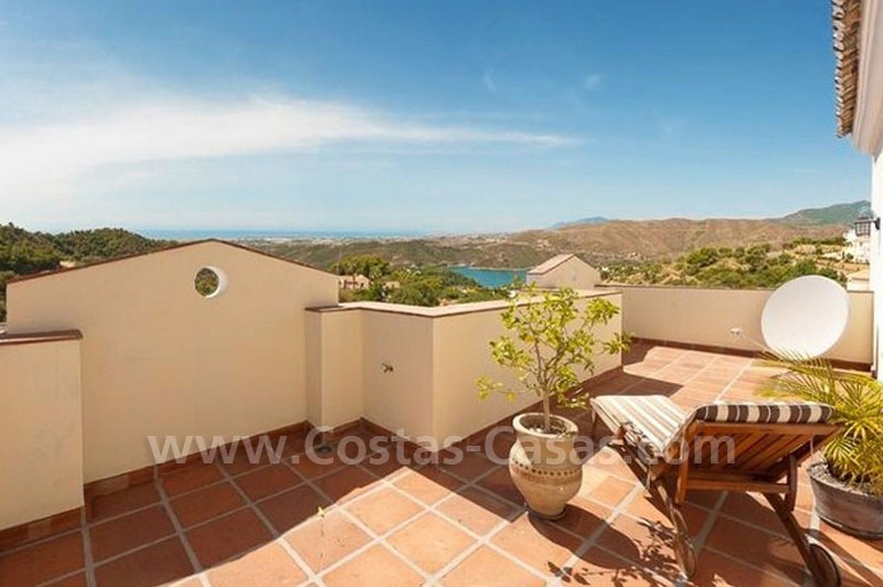 Marbella bargain villa te koop in moderne Andalusische stijl