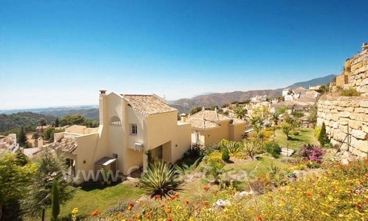 Marbella bargain villa te koop in moderne Andalusische stijl 5