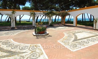 Ruim appartement te koop in een beachfront complex aan de Golden Mile in Marbella 8