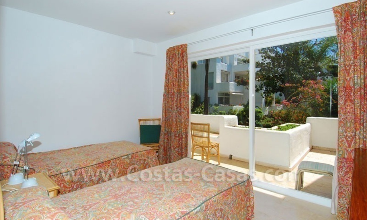 Ruim appartement te koop in een beachfront complex aan de Golden Mile in Marbella 27