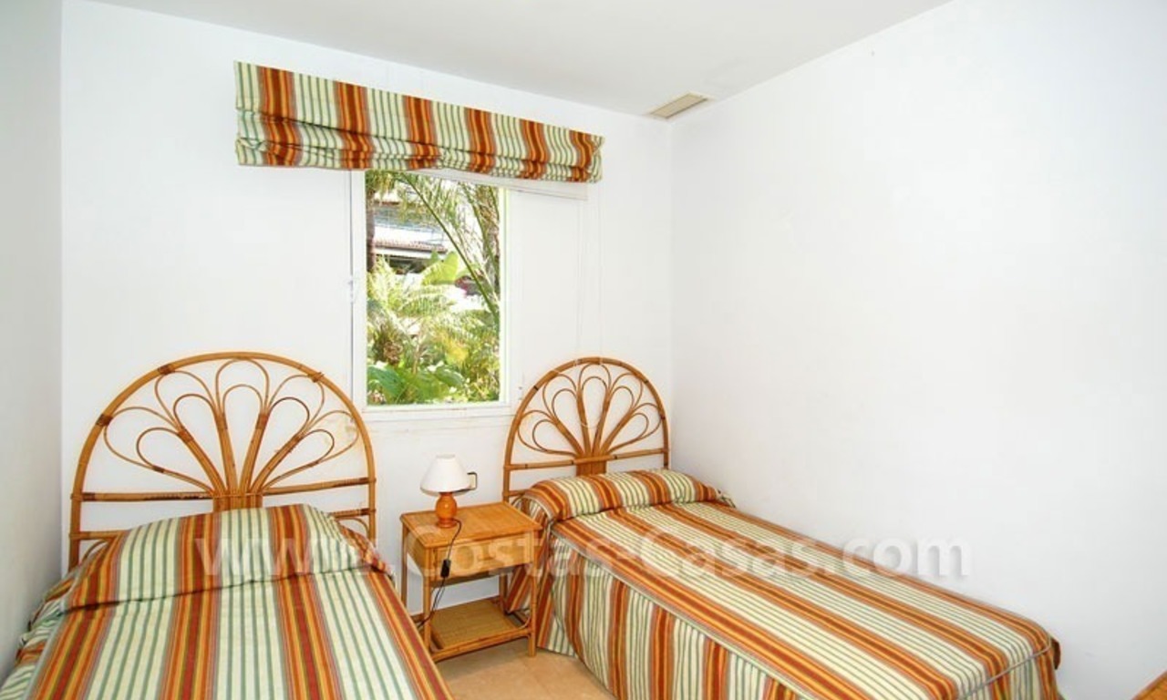 Ruim appartement te koop in een beachfront complex aan de Golden Mile in Marbella 28