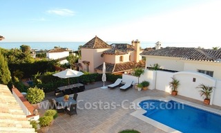 Beachside villa te koop - El Rosario, Marbella Oost 7