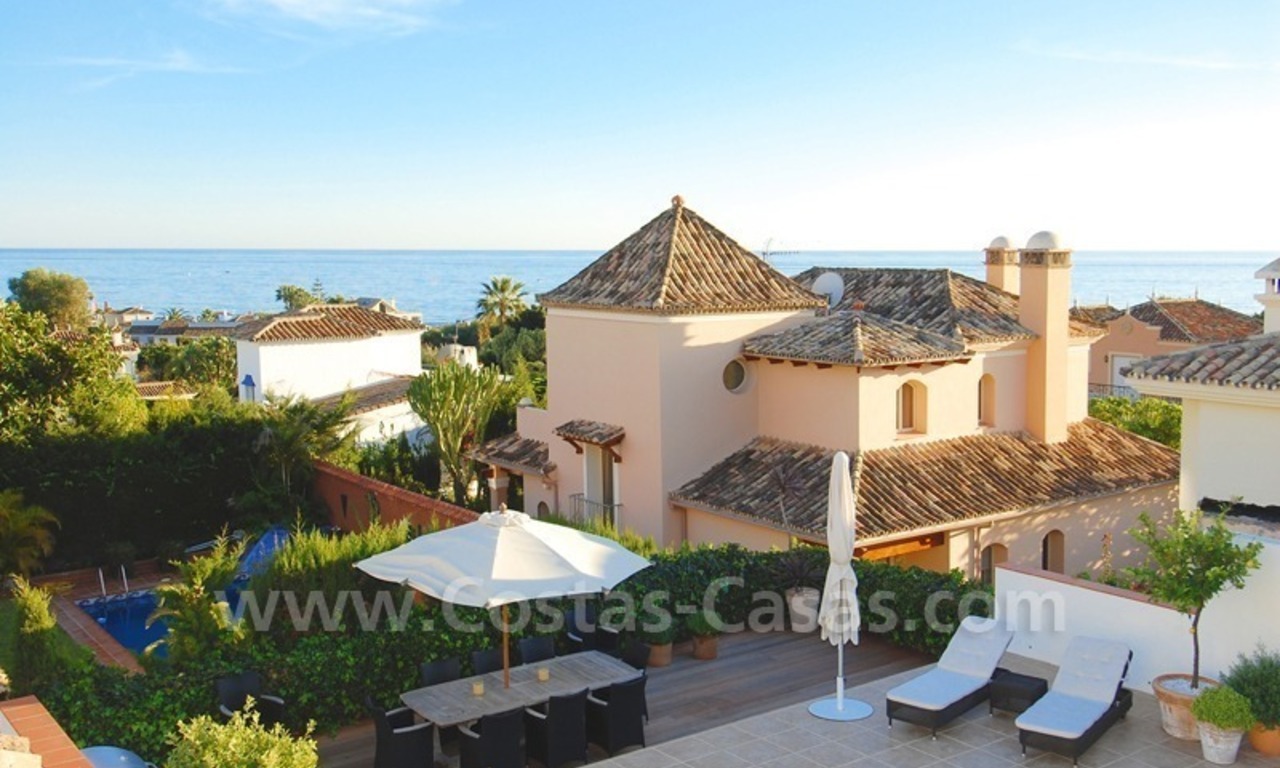 Beachside villa te koop - El Rosario, Marbella Oost 8
