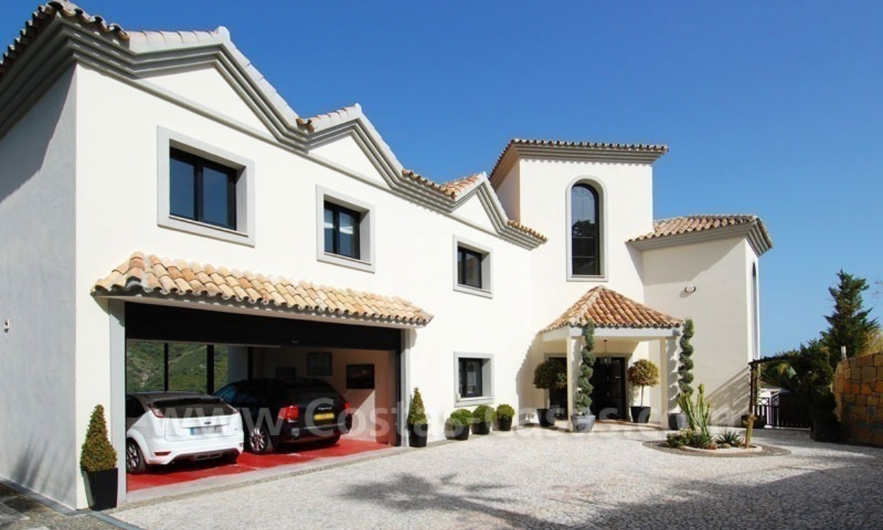 Moderne luxe villa te koop frontline golf in golfresort, Benahavís – Marbella 8