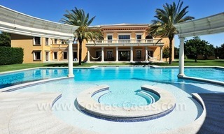Unieke Palladian stijl mansion te koop in Marbella 25