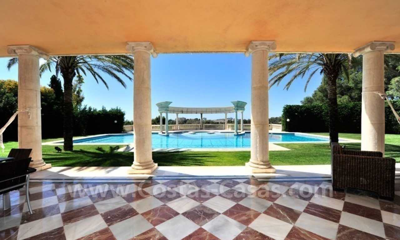 Unieke Palladian stijl mansion te koop in Marbella 22
