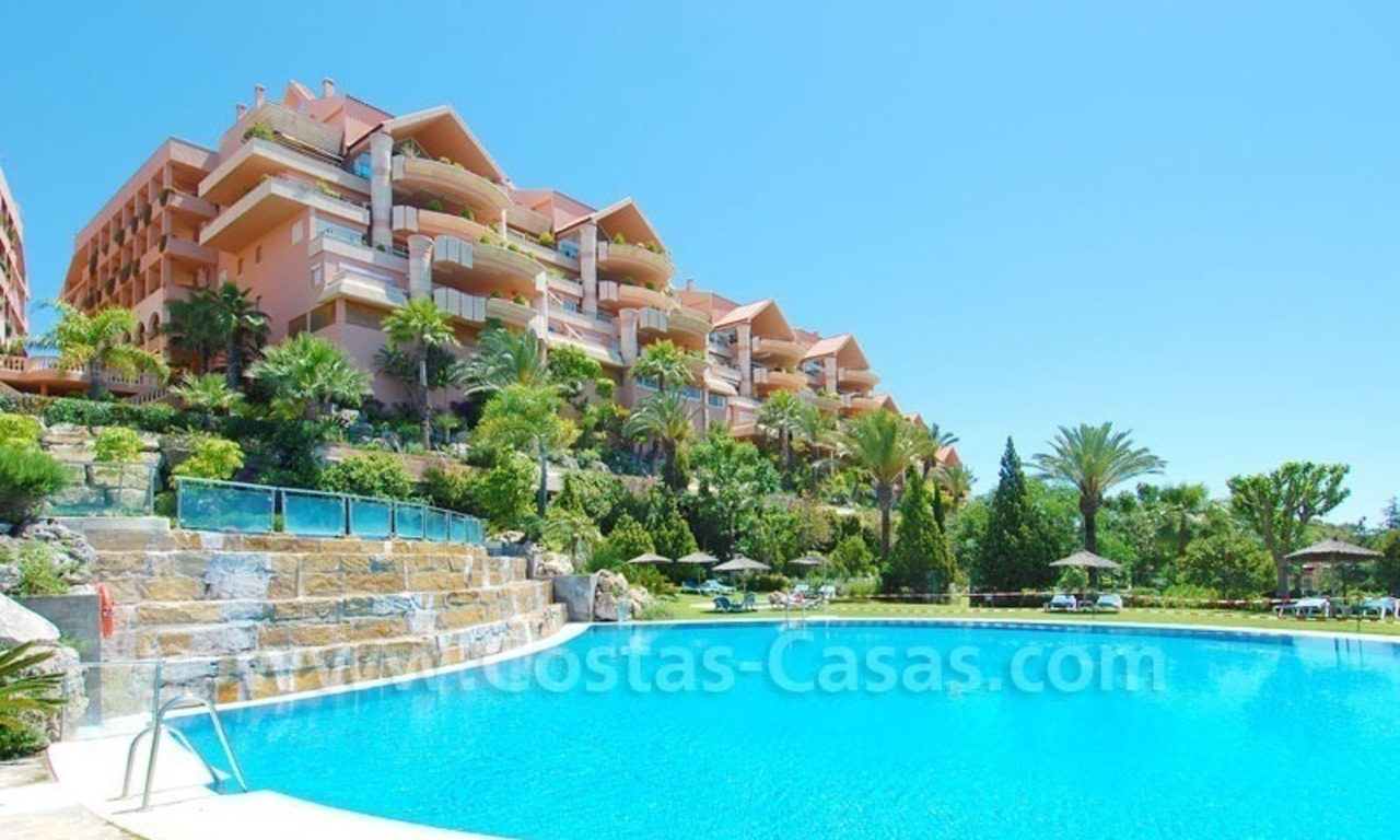 Ruim luxe golf appartement te koop in Nueva Andalucia te Marbella 13
