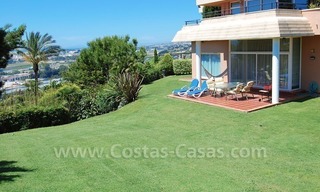 Ruim luxe golf appartement te koop in Nueva Andalucia te Marbella 1