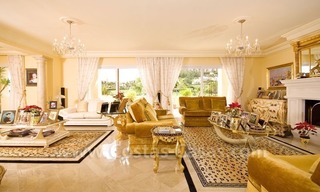 Exclusief penthouse appartement te koop in Nueva Andalucia te Marbella 13